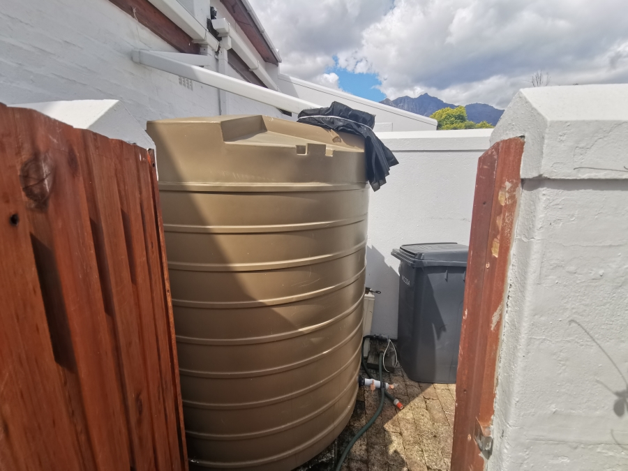 To Let 3 Bedroom Property for Rent in Kleingeluk Western Cape